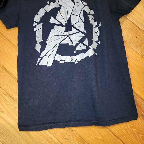 Marvel Avengers Endgame small black and silver logo tshirt - Picture 4 of 9